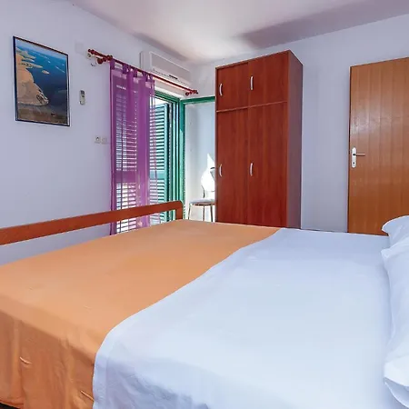 Apartment Tisno 19 Апартаменты Тисно